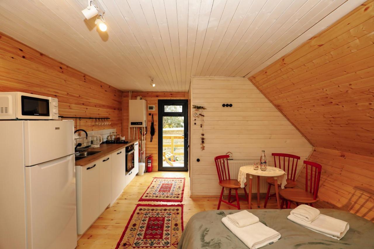 Wooden Cottage "Green House" In Bakuriani Eksteriør bilde
