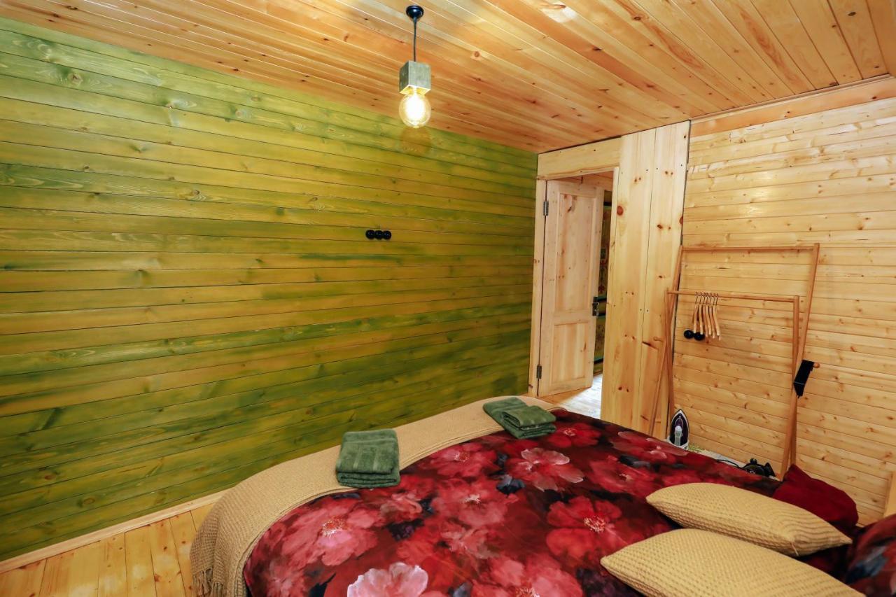 Wooden Cottage "Green House" In Bakuriani Eksteriør bilde